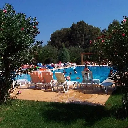 Aparthotel Helion 3*